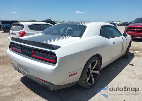 2015 Dodge Challenger R/T Shaker из США, поврежденный, VIN 2C3CDZAT4FH816717